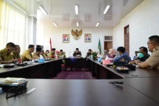 Rejang Lebong Masuk...