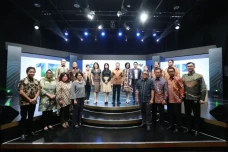 Perkembangan Pesat MNC...
