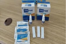 Kit Deteksi Penyakit...