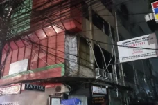 Mes Karyawan Tempat...