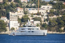 Canggih! Yacht Mewah...