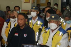 Menteri PUPR Putuskan...