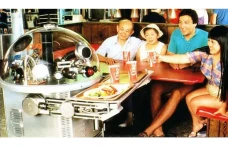 5 Robot Pelayan Restoran...
