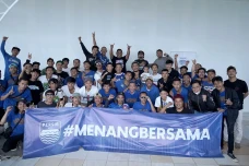 Persib Hadirkan Program...