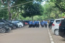 Puluhan ASN Pemprov...