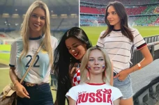 Fans Bola Terseksi di...