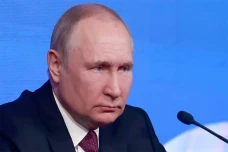 Putin: Bentrokan dengan...