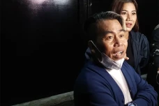 Berawal dari Utang,...