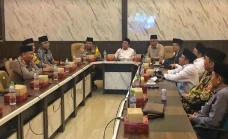 Kapolda Jatim Dukung...