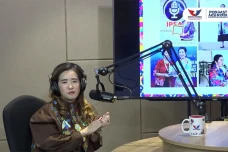 Mira Hoeng Ungkap Beda...