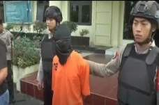 Terbakar Cemburu, Warga...