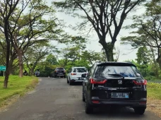 Akhir Pekan Ingin Wisata...