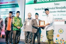 Berkat Masjid Mandiri,...