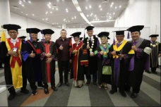 Sufmi Dasco Raih Gelar...
