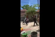 Tawuran Pelajar SMP...