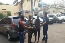 Polisi Tangkap Pelaku...