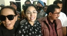 Eksepsi dan Penangguhan...