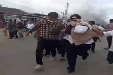 Bupati Karawang Diserang...