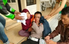 Polisi Ciduk Kakek Nenek...