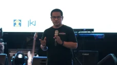 Lisensi dalam Usaha...
