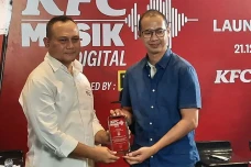 KFC-Swara Sangkar Emas...