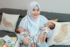 6 Artis Indonesia yang...
