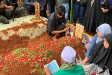 Pemakaman Pak Ogah Berlangsung...