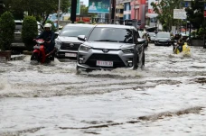 Cuaca Buruk Awali 2023,...
