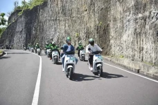 Tarif Parkir Kendaraan...