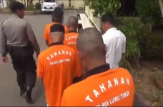 Polisi Tangkap 5 Pelaku...