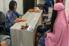 Istri Pengasuh Ponpes...