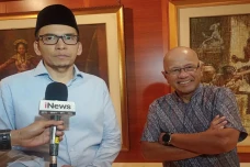 TGB Zainul Majdi Kenang...