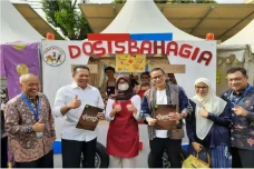 SMA Labschool Gelar...