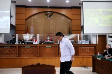Ferdy Sambo Dituntut...