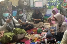 Gandeng Akalabi Handmade...