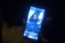Wanita Pendaki Gunung...