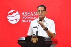 Aktivitas Wisata Naik...