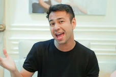 5 Artis Indonesia Ini...