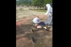 Viral! Perkelaihan 2...