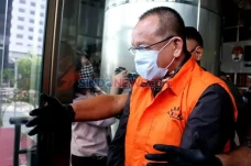 KPK Terus Dalami Keterlibatan...