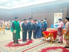 Bupati Zukri Lantik...