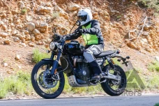 Gabung Bajaj, Triumph...