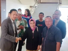 Berdamai, Kasus Jari...