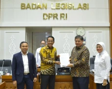 Menko Airlangga Dorong...