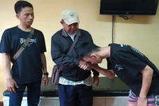 Pria Pengangguran Curi...