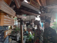 Pajang 512 Kata Bijak,...