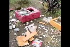 Pelaku Perusakan Puluhan...