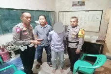 Curi Kabel 20 Kg Milik...