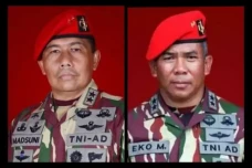 Komandan Kodiklat TNI...