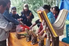 Unik! Wisatawan Serbu...